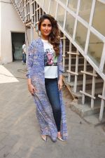 Kareena Kapoor snapped in Mumbai on 26th March 2016